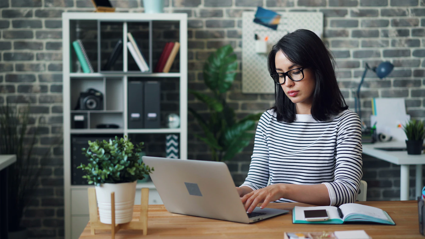 Editorial image for Small Habits That Make A Noticeable Difference In Handling Workplace Interruptions