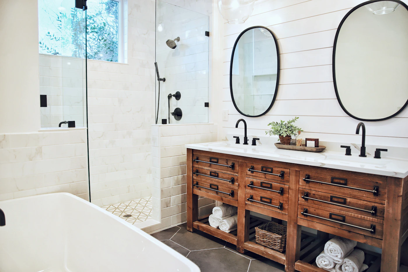 Editorial image for How To Handle Organizing A Shared Bathroom When Space Is Limited