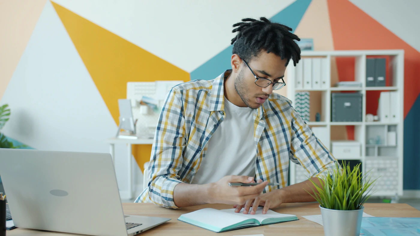 Editorial image for The Everyday Checklist That Takes The Guesswork Out Of Organizing A Busy Workday