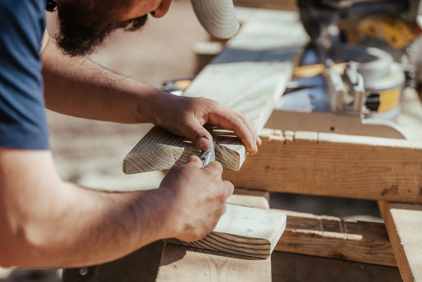 Editorial image for A Weekend Plan For Tackling Refinishing A Wooden Shelf Without Feeling Overwhelmed