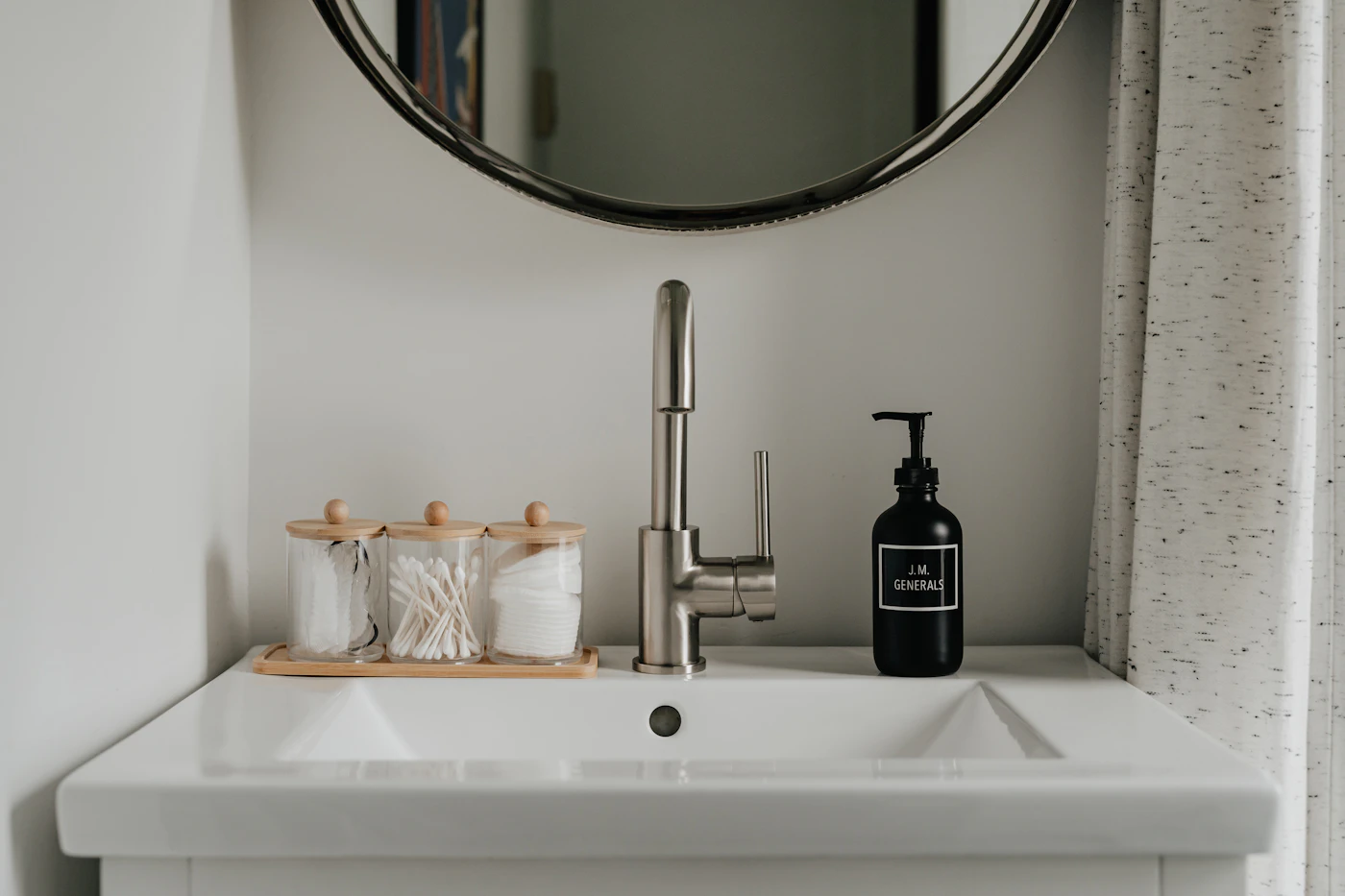 Editorial image for Common Mistakes People Make With Organizing A Shared Bathroom And What To Do Instead