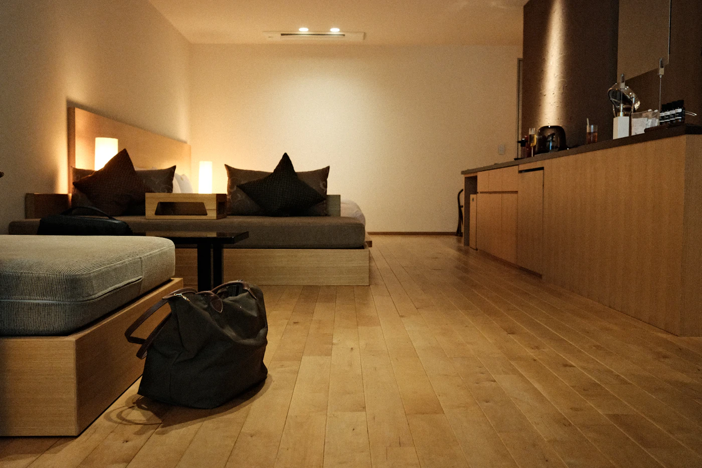 Editorial image for Small Habits That Make A Noticeable Difference In Staying Organized In A Hotel Room