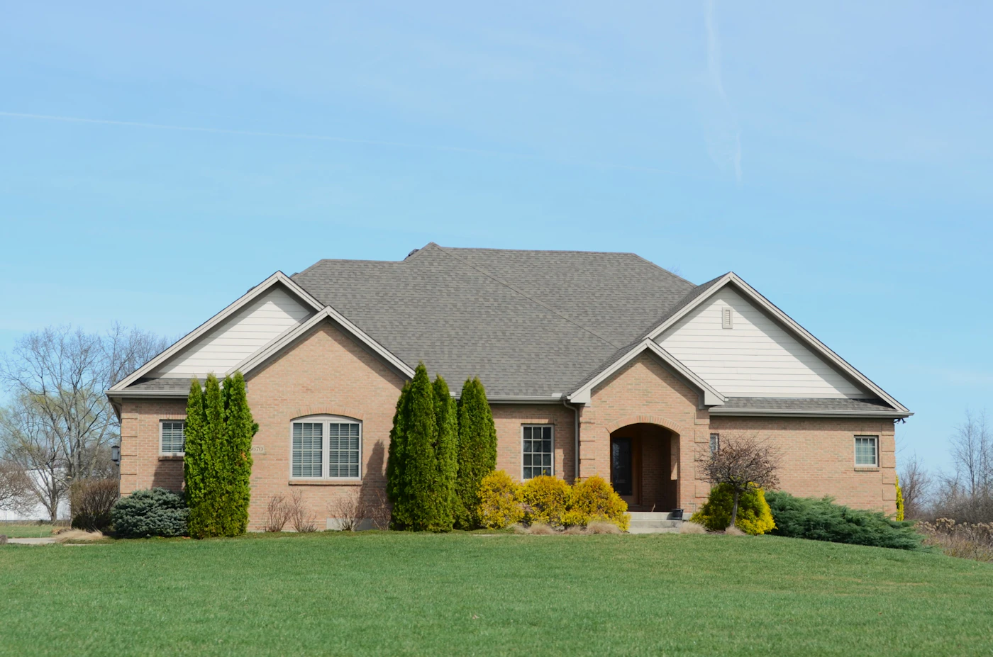 Editorial image for The Everyday Checklist That Takes The Guesswork Out Of Spotting Minor Roof Problems From The Ground