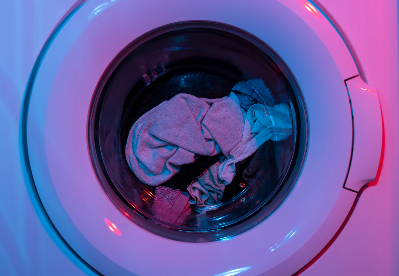 Editorial image for A Realistic Routine For Cleaning A Washing Machine That Is Easy To Maintain
